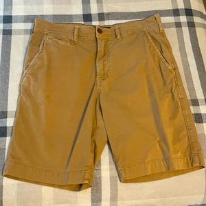 Men’s American Eagle shorts